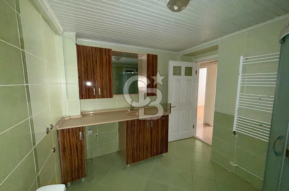 İZMİR GAZİEMİR YEŞİL MAHALLESİNDE SATILIK 4+1 KÖŞE DAİRE