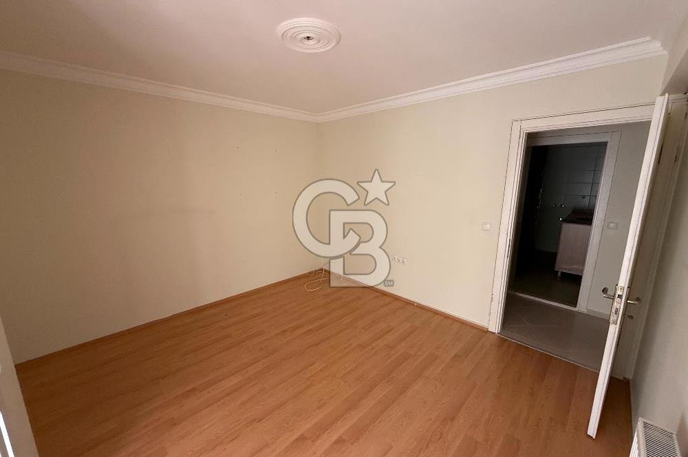 İZMİR GAZİEMİR YEŞİL MAHALLESİNDE SATILIK 4+1 KÖŞE DAİRE