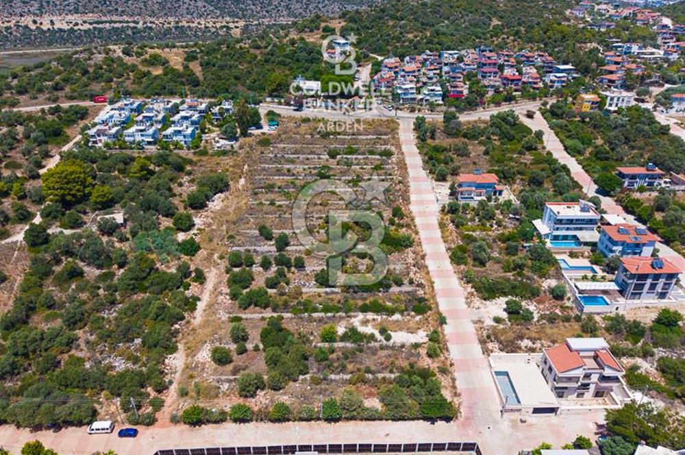 ANTALYA DEMRE KUMDAĞI NDA CB ARDEN DEN 327m² SATILIK ARSA