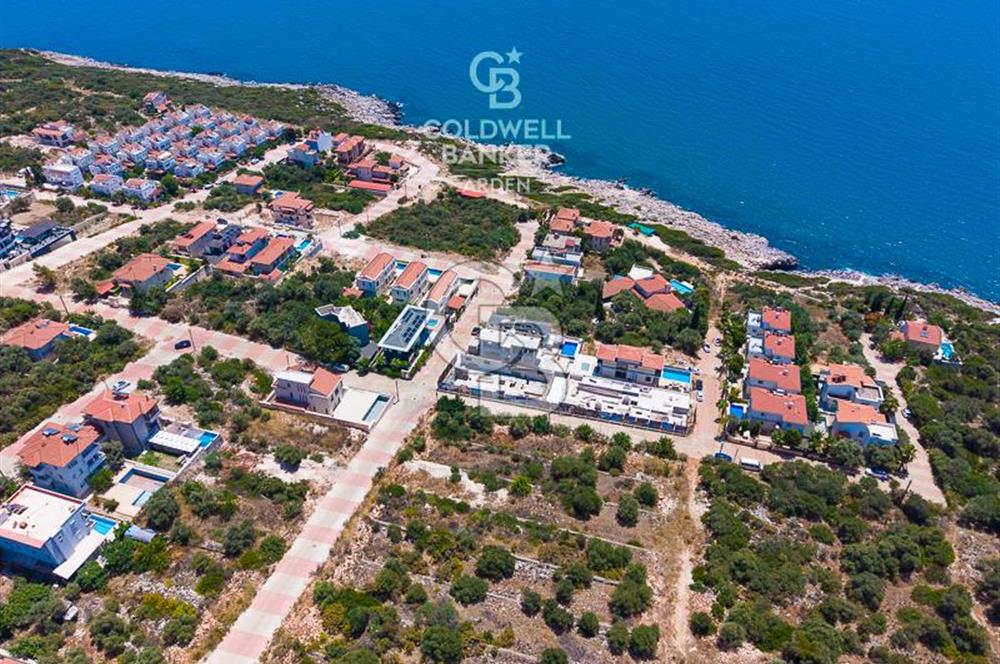 ANTALYA DEMRE KUMDAĞI NDA CB ARDEN DEN 327m² SATILIK ARSA