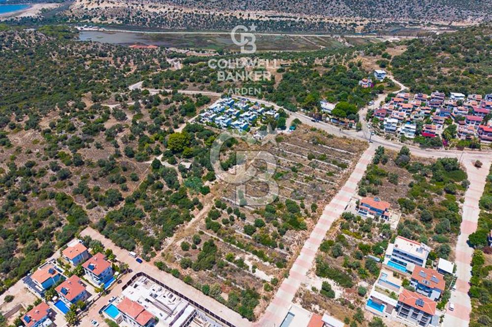 ANTALYA DEMRE KUMDAĞI NDA CB ARDEN DEN 327m² SATILIK ARSA