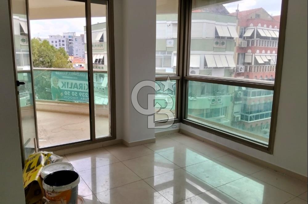 BALÇOVA MERKEZ'DE 160 m² NET YERDEN ISITMALI EBEVEYN BANYOLU ASANSÖRLÜ LÜKS DAİRE