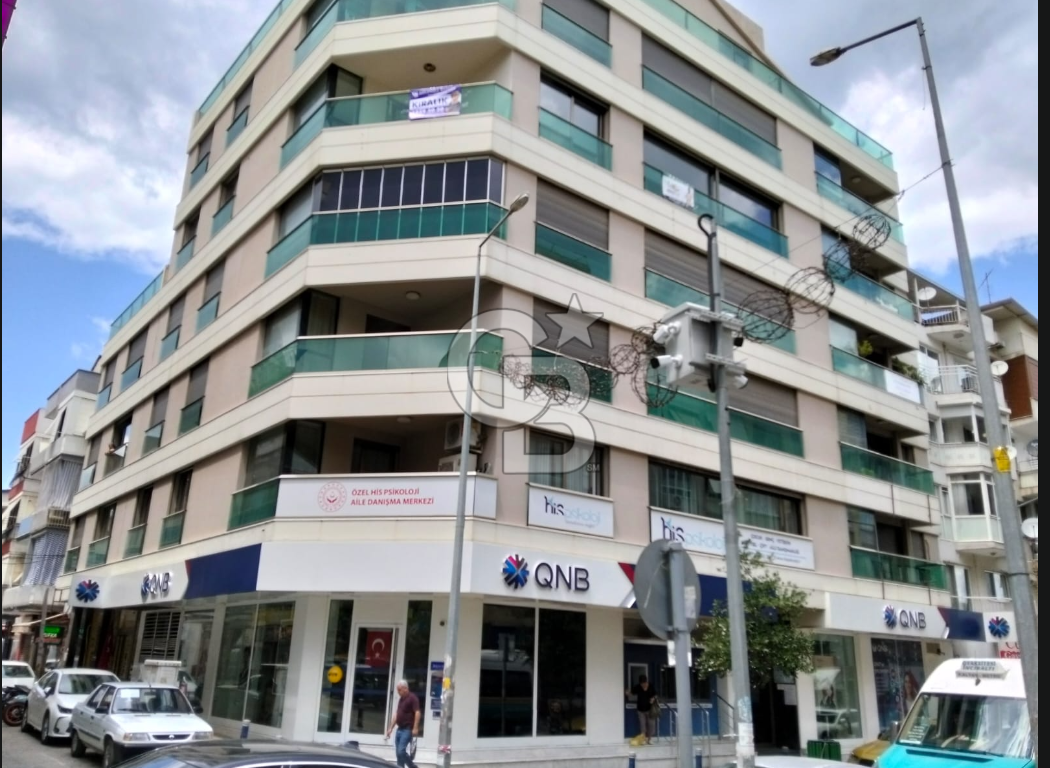 BALÇOVA MERKEZ'DE 160 m² NET YERDEN ISITMALI EBEVEYN BANYOLU ASANSÖRLÜ LÜKS DAİRE