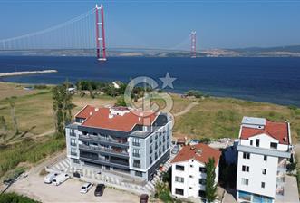 LAPSEKİ SAHİLİNDE BOĞAZ VE KÖPRÜSÜ MANZARALI 4+1 SATILIK DAİRE - 4 - 362479
