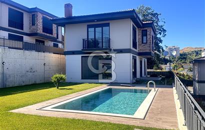 şile ahmetlide 450m2 arsa lı havuzlu villa