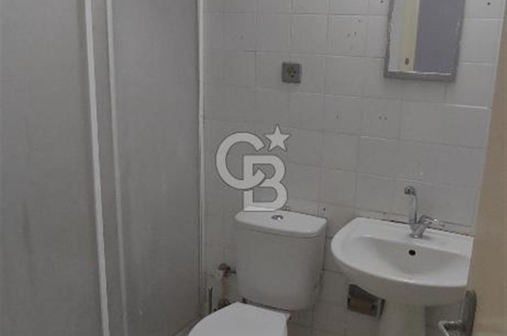 KARABAĞLAR FAHRETTİN ALTAY MAHALLESİ’NDE MERKEZİ KONUMDA 3+1 KİRALIK DAİRE