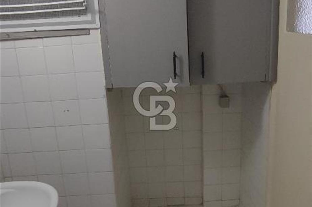 KARABAĞLAR FAHRETTİN ALTAY MAHALLESİ’NDE MERKEZİ KONUMDA 3+1 KİRALIK DAİRE