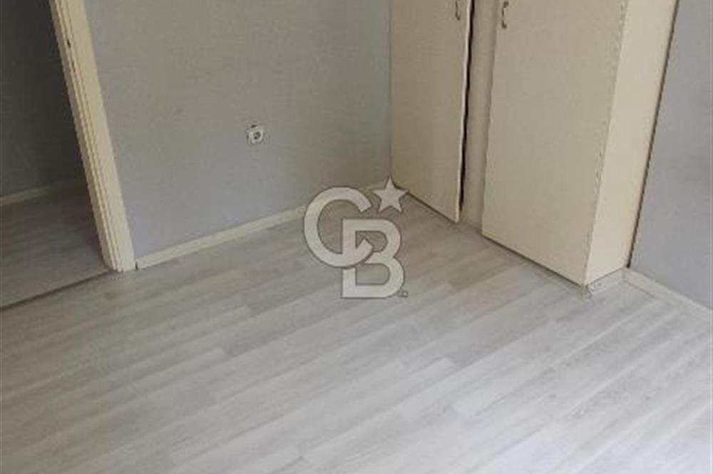 KARABAĞLAR FAHRETTİN ALTAY MAHALLESİ’NDE MERKEZİ KONUMDA 3+1 KİRALIK DAİRE
