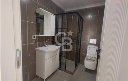 CADDE ÜZERİNDE GENİŞ TERASLI SATILIK 3+1 DAİRE