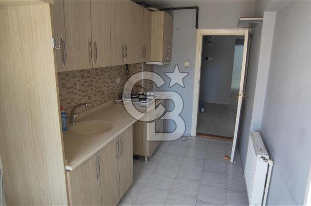 KARABAĞLAR FAHRETTİN ALTAY MAHALLESİ’NDE MERKEZİ KONUMDA 3+1 KİRALIK DAİRE