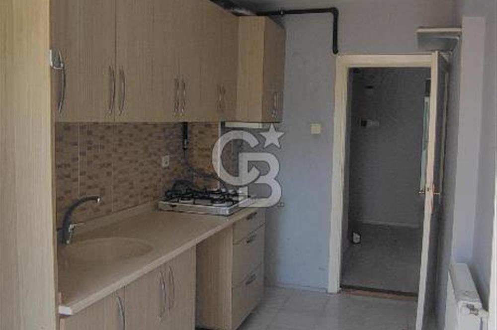 KARABAĞLAR FAHRETTİN ALTAY MAHALLESİ’NDE MERKEZİ KONUMDA 3+1 KİRALIK DAİRE