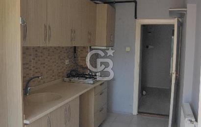 KARABAĞLAR FAHRETTİN ALTAY MAHALLESİ’NDE MERKEZİ KONUMDA 3+1 KİRALIK DAİRE
