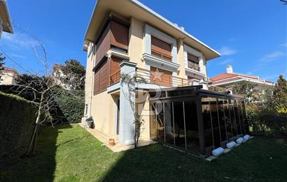 BAHÇEŞEHİR SPRADON EVLERİ SATILIK 6+2 KÖŞE VİLLA