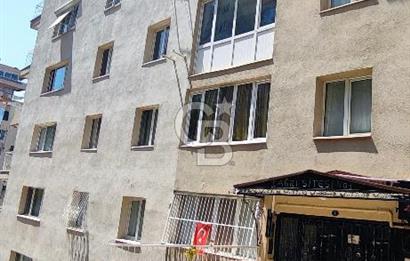 KARABAĞLAR FAHRETTİN ALTAY MAHALLESİ’NDE MERKEZİ KONUMDA 3+1 KİRALIK DAİRE