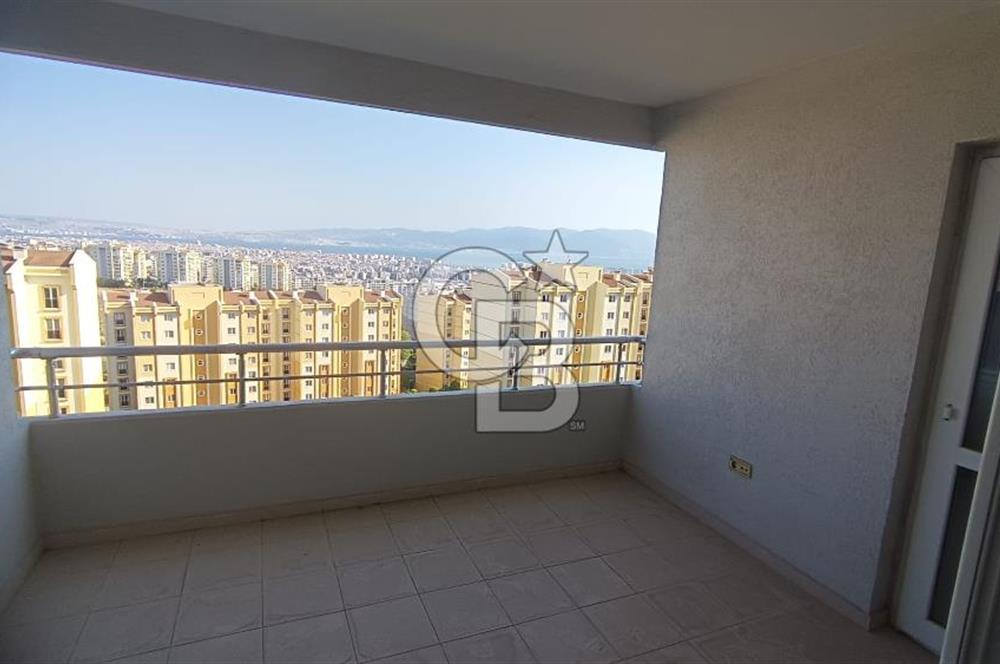 Oyak Sitesinde Full deniz manzaralı kiralık daire.