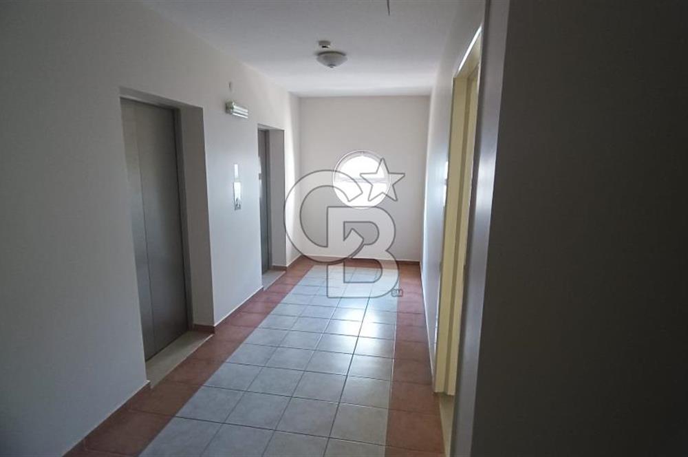 Oyak Sitesinde Full deniz manzaralı kiralık daire.