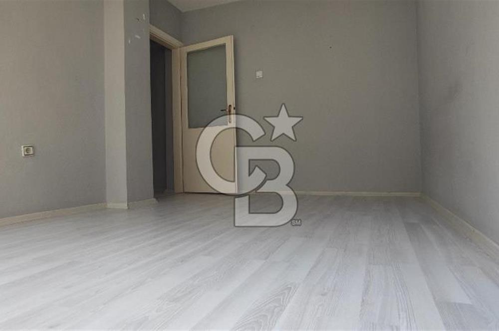 KARABAĞLAR FAHRETTİN ALTAY MAHALLESİ’NDE MERKEZİ KONUMDA 3+1 KİRALIK DAİRE