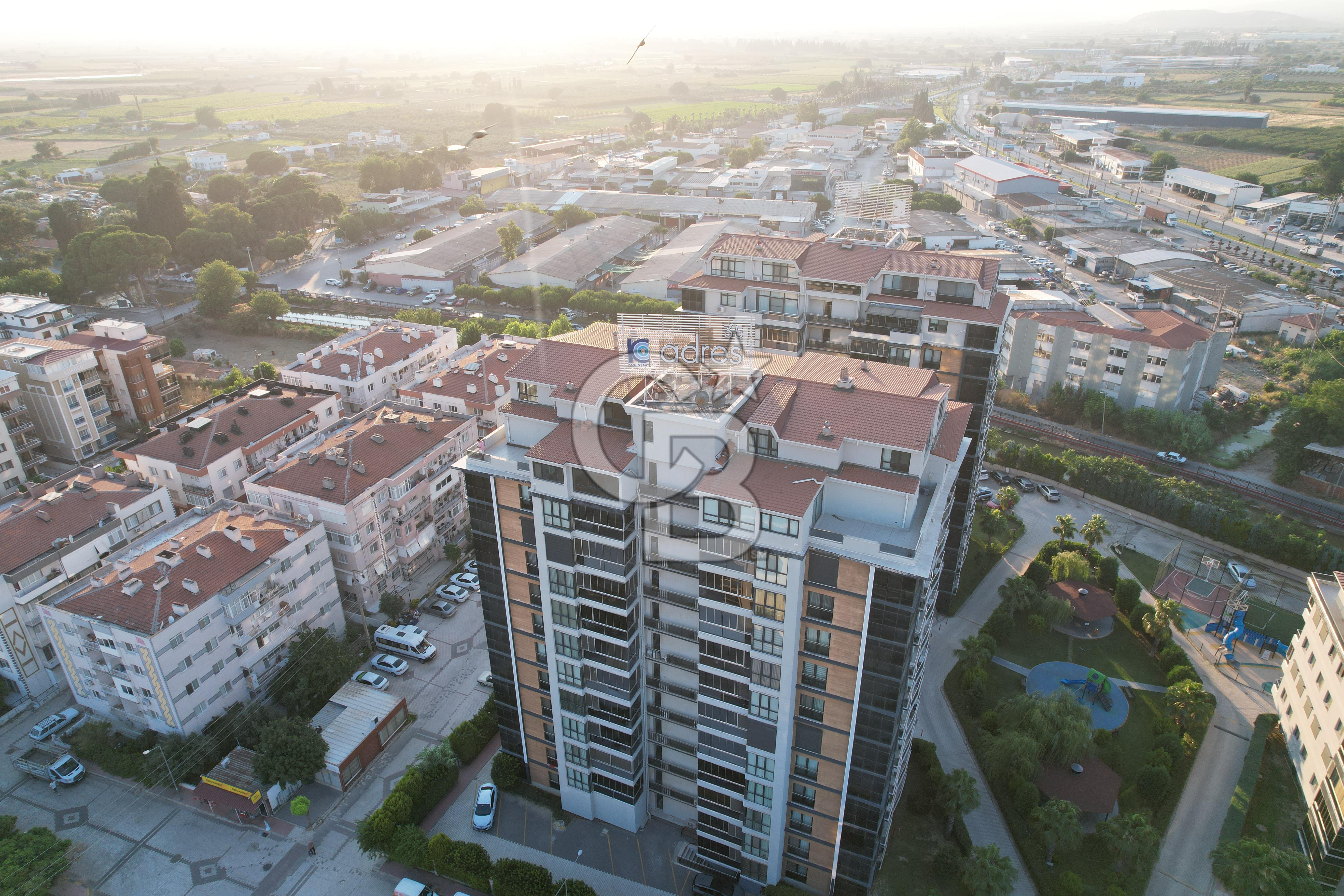 MENEMEN ADRES35'TE 330 M2 SATILIK 5+2 ÇATI DUBLEKS DAİRE