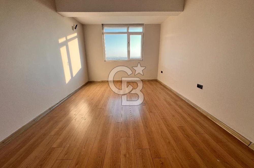 MENEMEN ADRES35'TE 330 M2 SATILIK 5+2 ÇATI DUBLEKS DAİRE