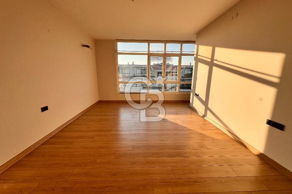 MENEMEN ADRES35'TE 330 M2 SATILIK 5+2 ÇATI DUBLEKS DAİRE