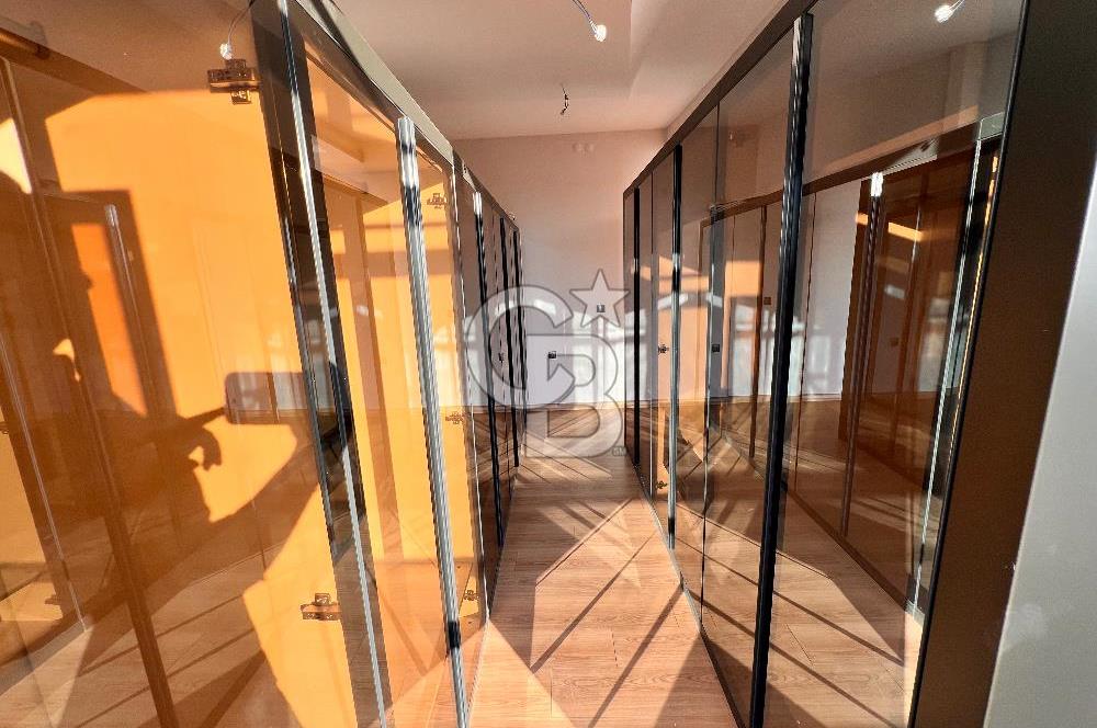 MENEMEN ADRES35'TE 330 M2 SATILIK 5+2 ÇATI DUBLEKS DAİRE