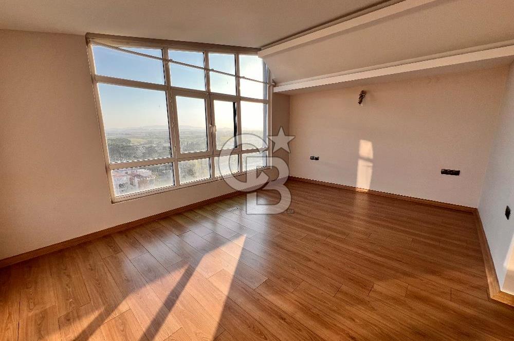 MENEMEN ADRES35'TE 330 M2 SATILIK 5+2 ÇATI DUBLEKS DAİRE