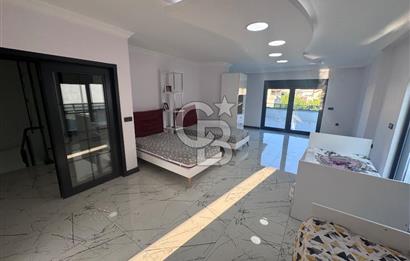 Gölcükte özel yapım müstakil 7+1 satılık tripleks villa