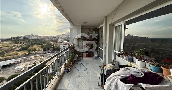 Bayraklının göbeğinde 3+1 uygun daire - 362580