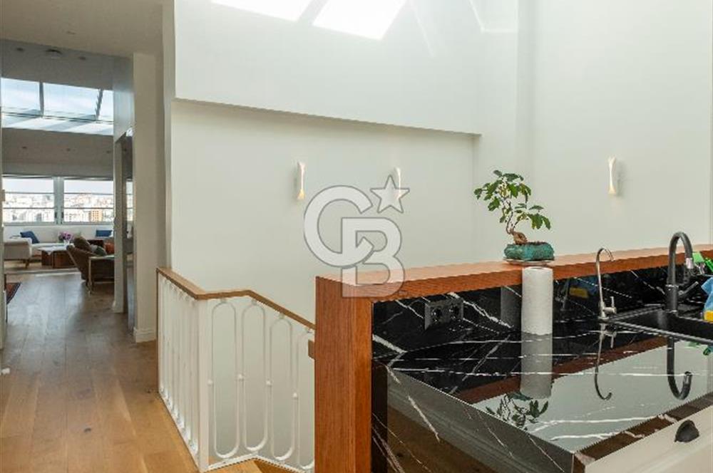ŞİŞLİ NAKİYE ELGÜNDE METROYA 100 M.SATILIK HOME OFİS
