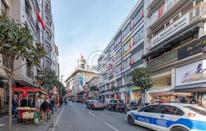 OSMANBEY TEKSTİLCİLERİN MERKEZİNDE SATILIK GENİŞ CEPHELİ DÜKKAN
