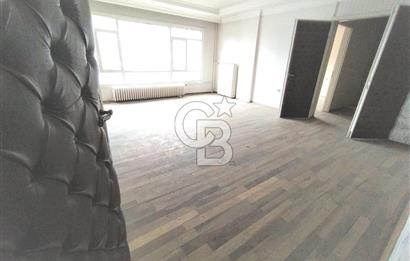 NECATİBEY CADDESİ ÜZERİNDE 3+1 GENİŞ KULLANIMLI KİRALIK İŞ YERİ!