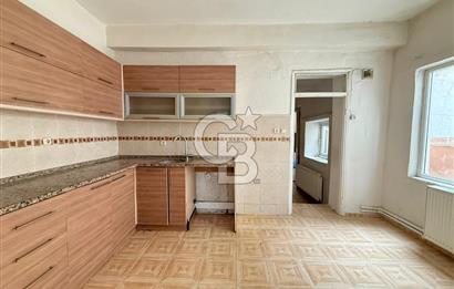 Urla Sanat sokağında Kiralık tarihi Taş konak 