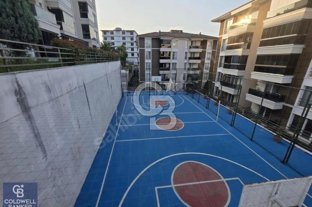 Başiskele'de Havuzlu&Güvenlikli Site'de 2+1 Kiralık Daire