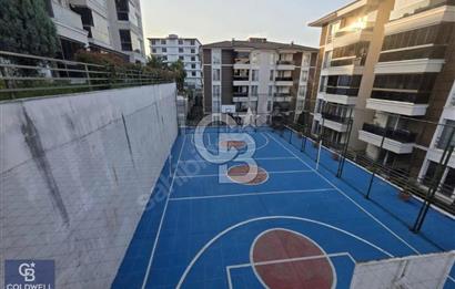 Başiskele'de Havuzlu&Güvenlikli Site'de 2+1 Kiralık Daire
