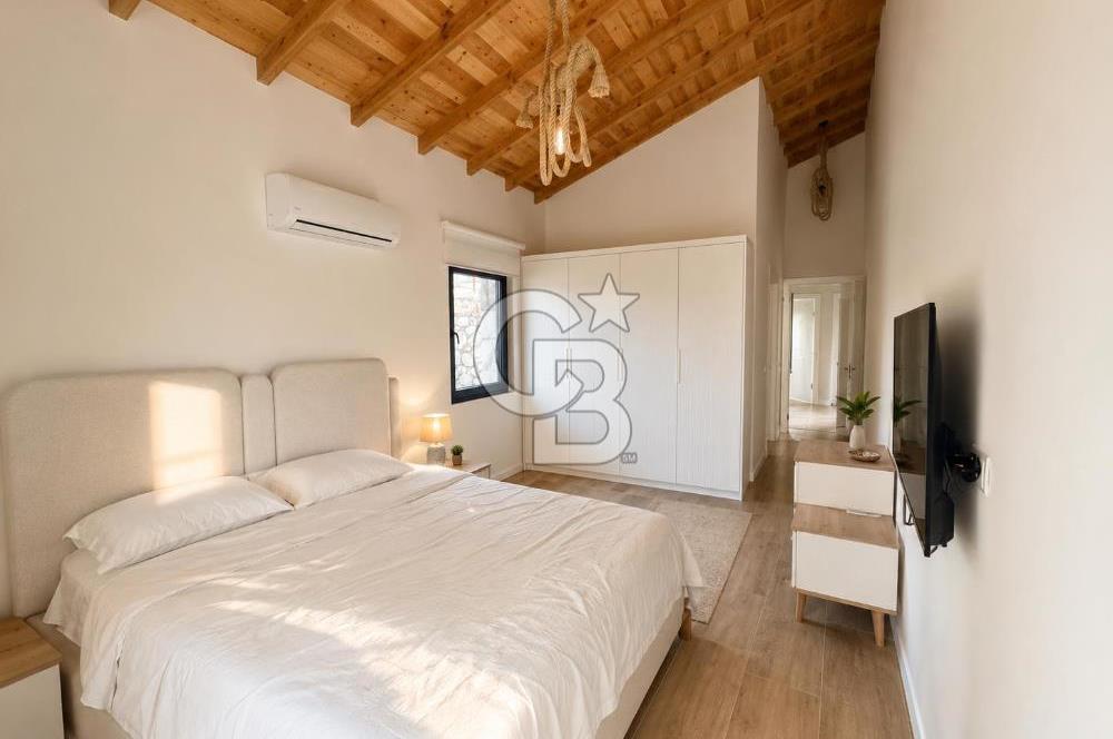 MUSELAND-FETHİYE YAKACIK TA 1303 M2 İÇİNDE SATILIK TAŞ VİLLA