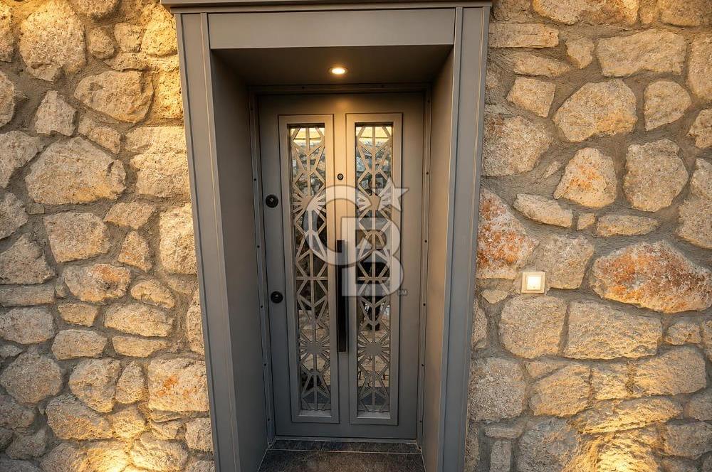 MUSELAND-FETHİYE YAKACIK TA 1303 M2 İÇİNDE SATILIK TAŞ VİLLA