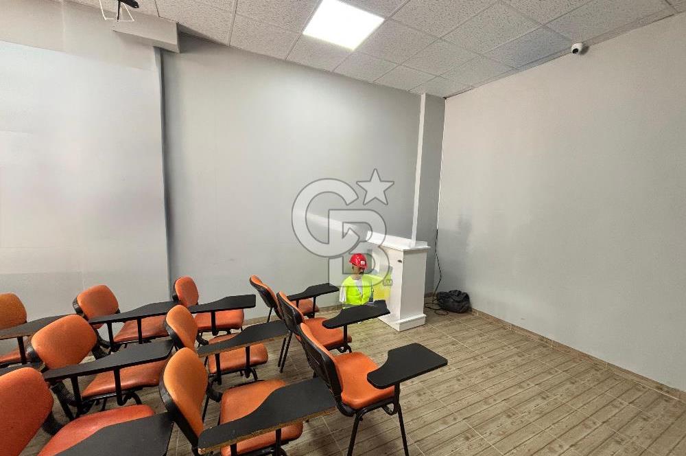 Balçova Ata Caddesinde Satılık Dükkan