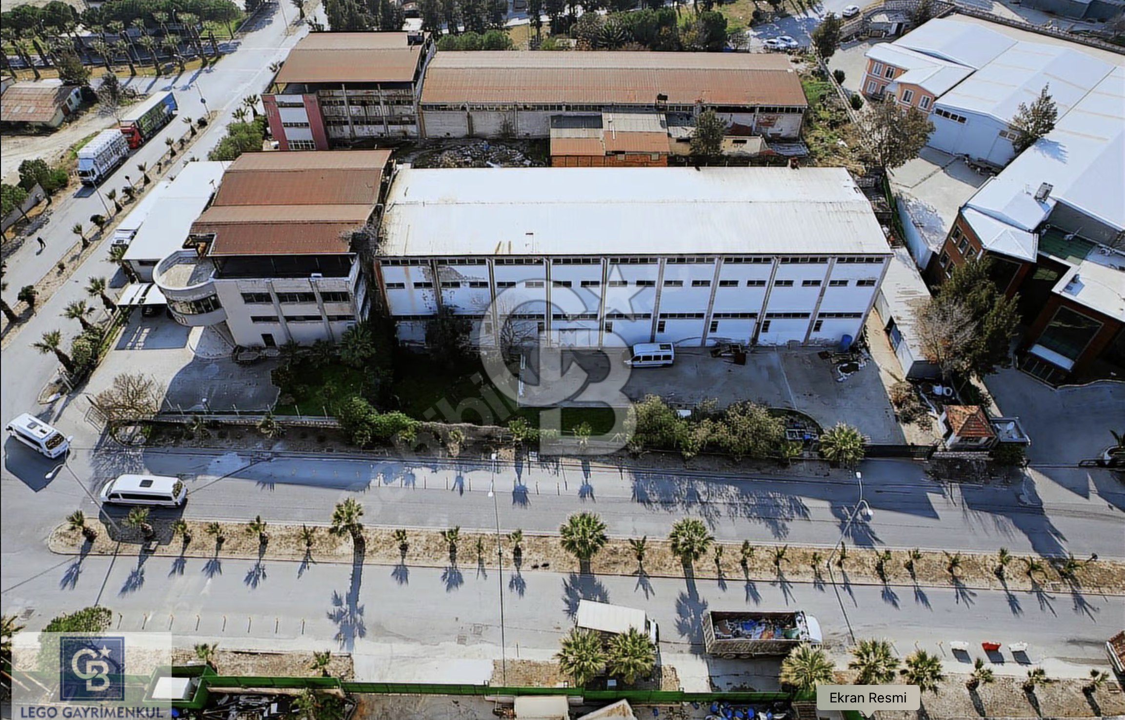 MENEMEN İZBAŞ SERBEST BÖLGEDE SATILIK 2500M2 FABRİKA