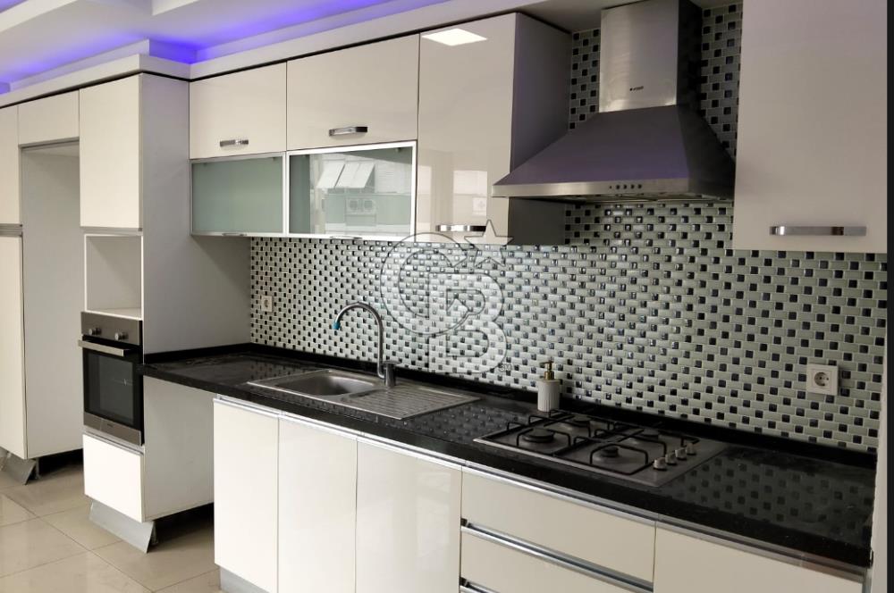 Balçova Ata cad. 160 m² Yerden ısıtmalı Ebevyn banyolu Asansörlü