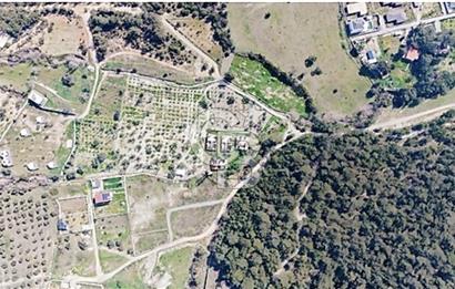 BORNOVA YAKAKÖYDE SATILIK 500 M2 TARLA