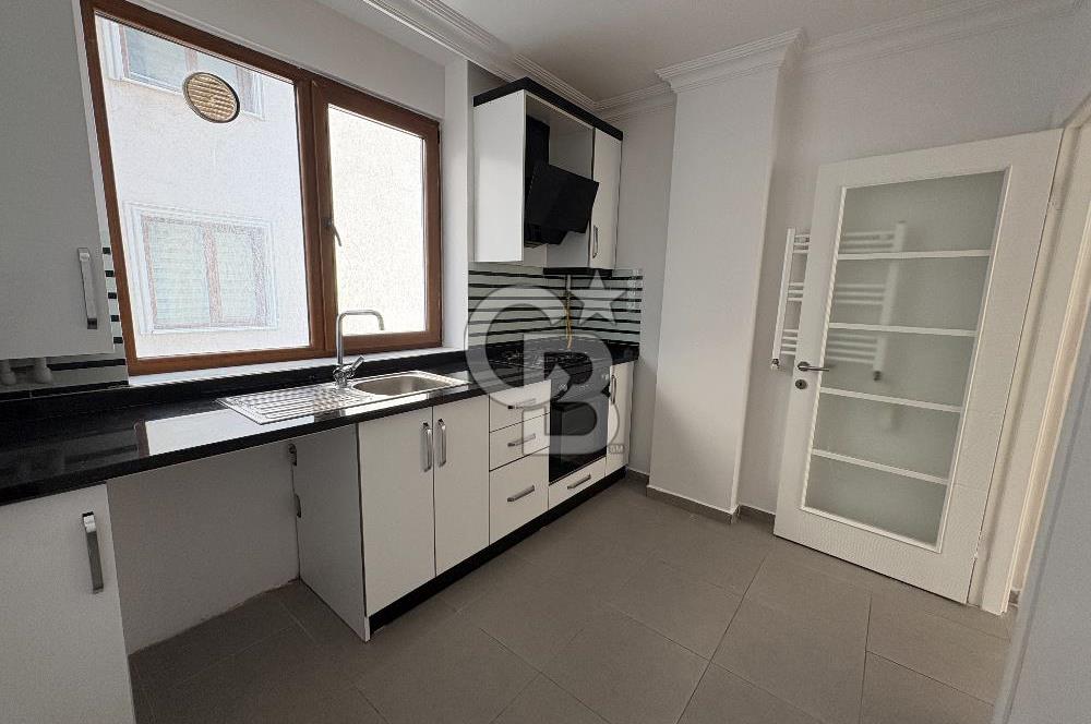 KARTAL KARLIKTEPE KATTA TEK SATILIK 3+1 DAİRE
