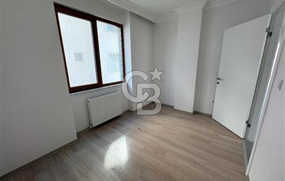 KARTAL KARLIKTEPE KATTA TEK SATILIK 3+1 DAİRE