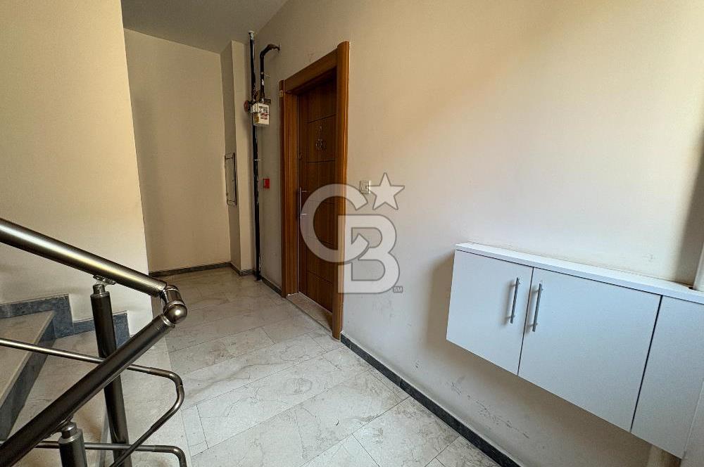 KARTAL KARLIKTEPE KATTA TEK SATILIK 3+1 DAİRE