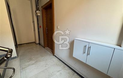 KARTAL KARLIKTEPE KATTA TEK SATILIK 3+1 DAİRE
