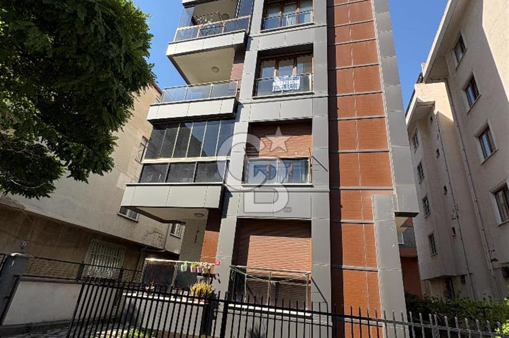 KARTAL KARLIKTEPE KATTA TEK SATILIK 3+1 DAİRE