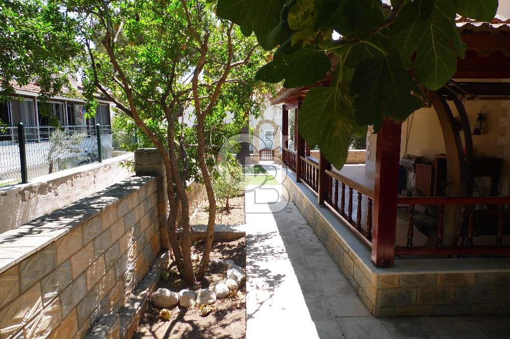 URLA İLTUR SİTESİN'DE 3+1 FIRSAT SATILIK VİLLA