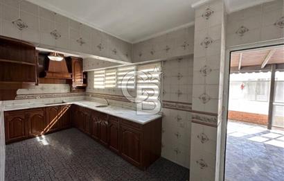 Sarımsaklıda 4+1 | 230 m² | 100 m² Teraslı Deniz Yakını Daire