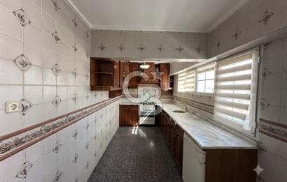 Sarımsaklıda 4+1 | 230 m² | 100 m² Teraslı Deniz Yakını Daire