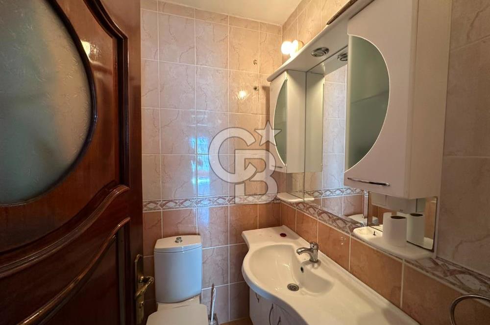 Sarımsaklıda 4+1 | 230 m² | 100 m² Teraslı Deniz Yakını Daire