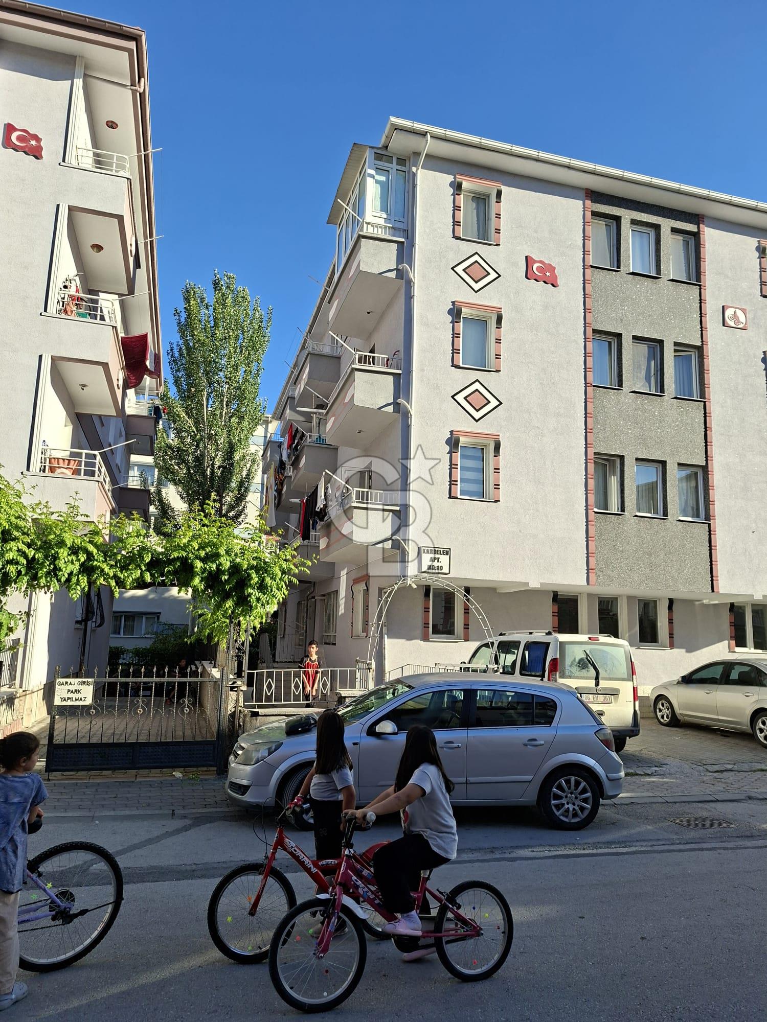 SİNCAN PLEVNE MH'DE SATILIK 3+1 YAPILI DAİRE
